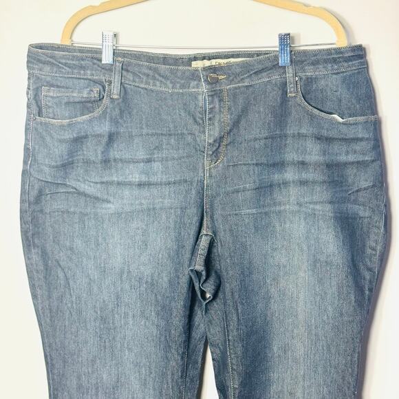 DKNY Women's Jeans Darkwash Plus Size 20W - Picture 2 of 10